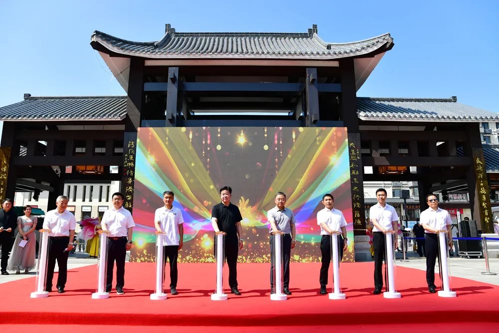 7.17年(nián)中慶 安徽省百腦彙電子時代廣場有限公司消夏藝術(shù)節 圖2.jpg 7.17年(nián)中慶 安徽省百腦彙電子時代廣場有限公司消夏藝術(shù)節 圖2.jpg